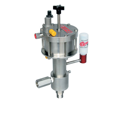 Pneumatic metering pump with four inch piston
